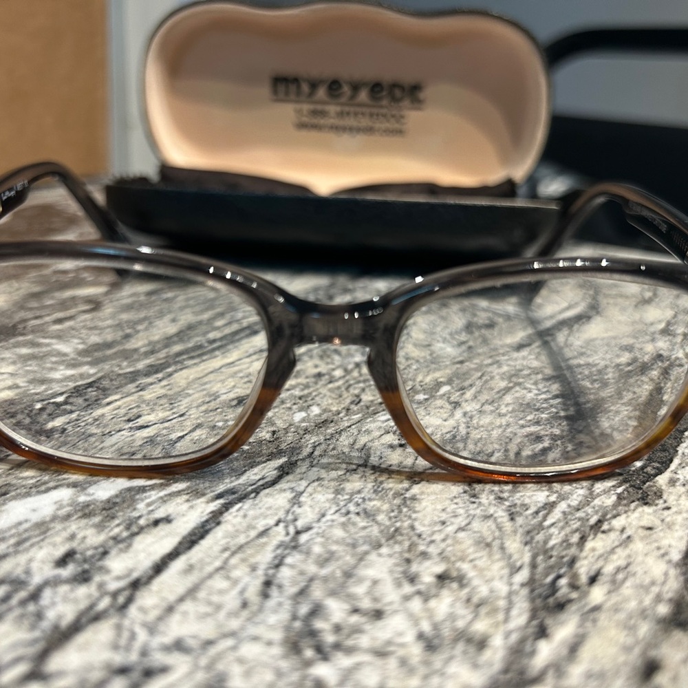 Ernest Hemingway Black and Brown Rectangular Glasses 4657